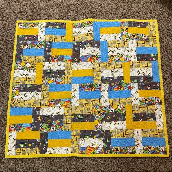 Quilt Handmade Child's Baby Patchwork Hand Quilted Trucks Construction Blanket - Picture 3 of 7